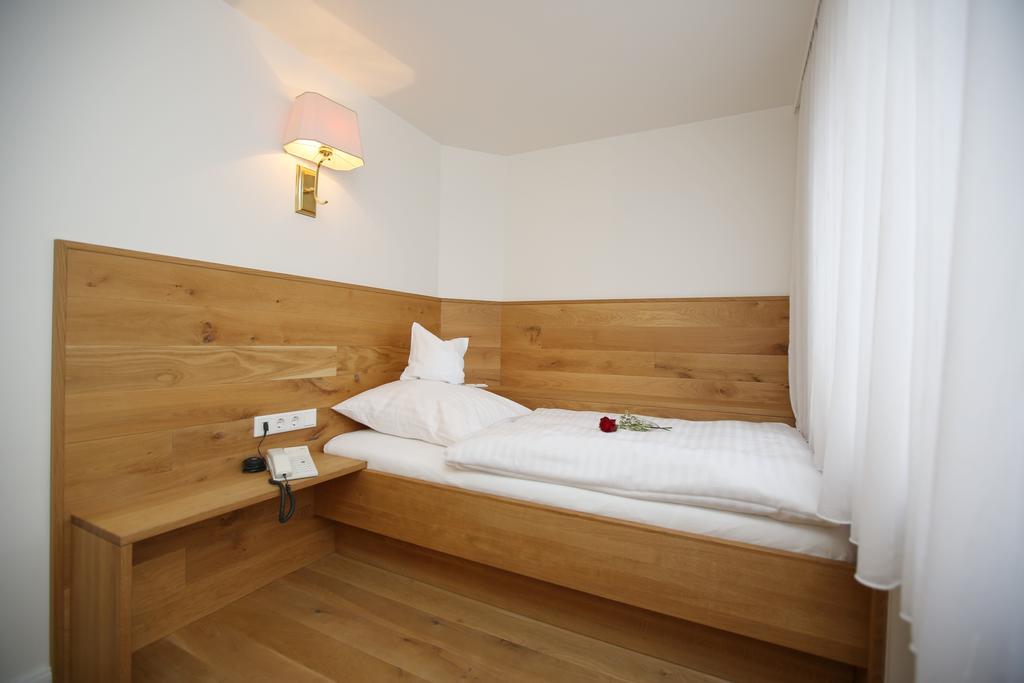 Hotel am Peterstor Montabaur Rom bilde